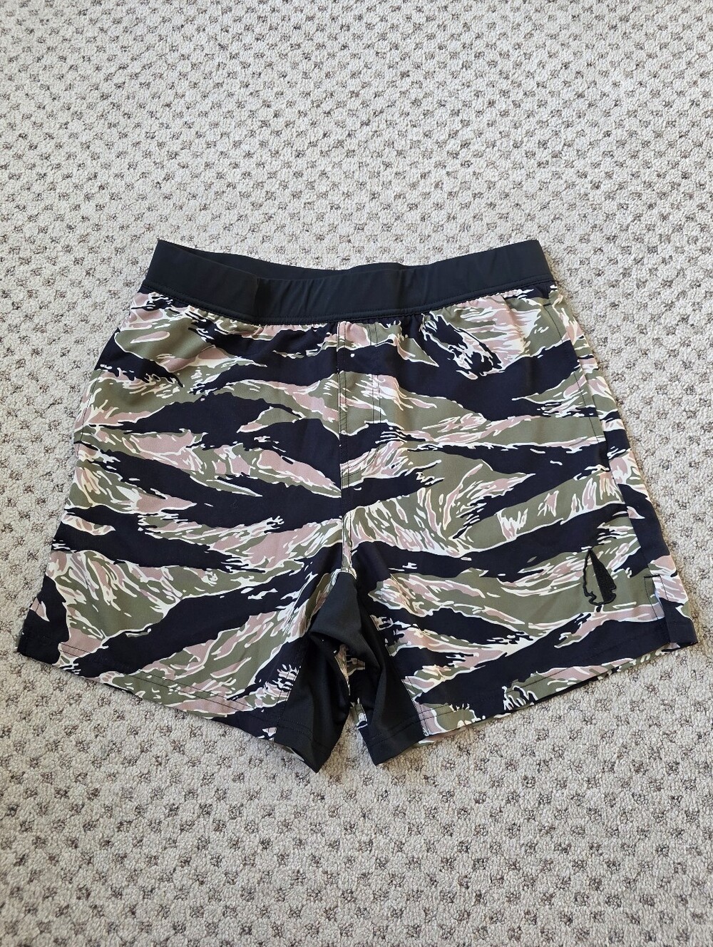 Tachuntfish Camo Active Shorts - Black, Olive